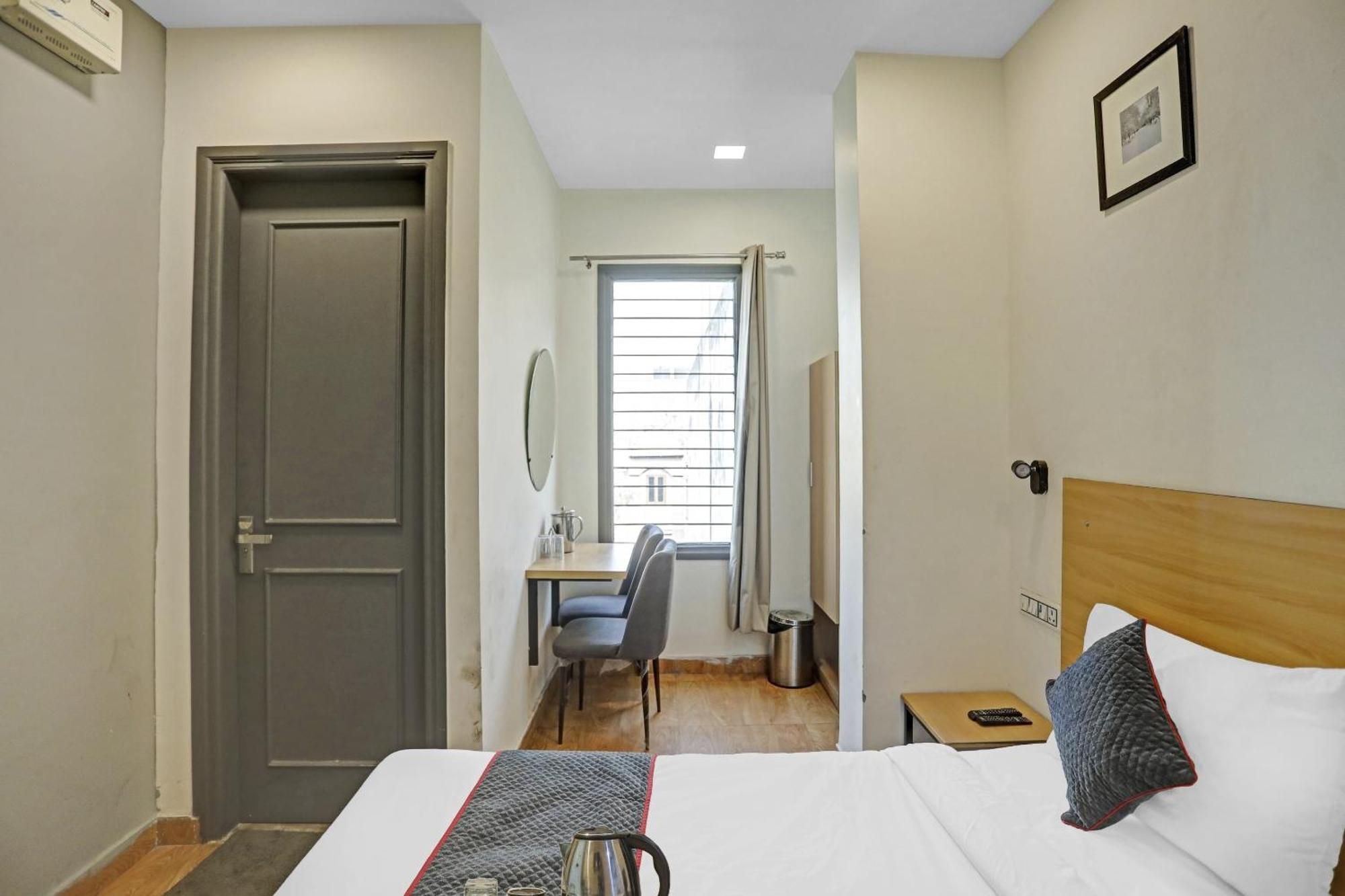 Hotel Super Townhouse Mannat Rohini 16 Delhi  Esterno foto
